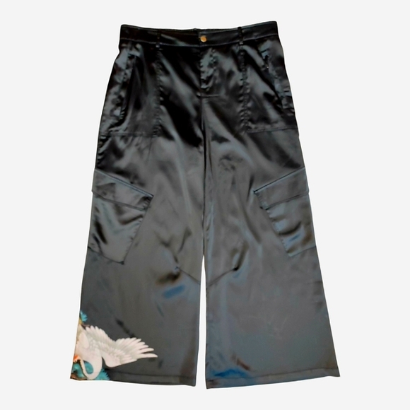 Nasty Gal NWT Black Satin Bird Embellished Wide Leg Cargo Pants Size 14 - Picture 2 of 9